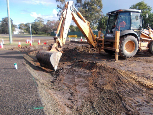 Earth Moving Field Services - Civil Construction Toowoomba